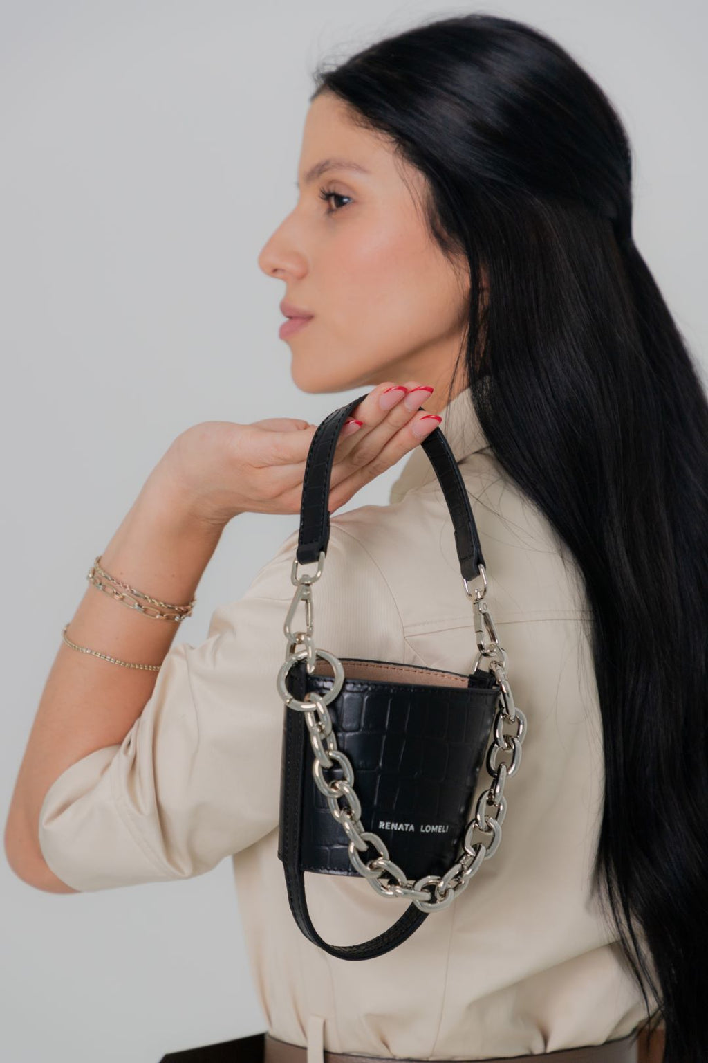 Mali negro cadena plateada